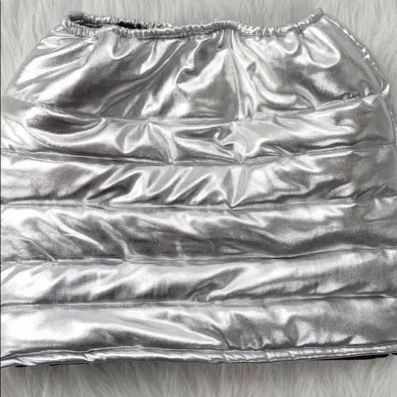 New Trendy mini skirt - Picture 2 of 3